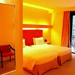 Hilton Palace
