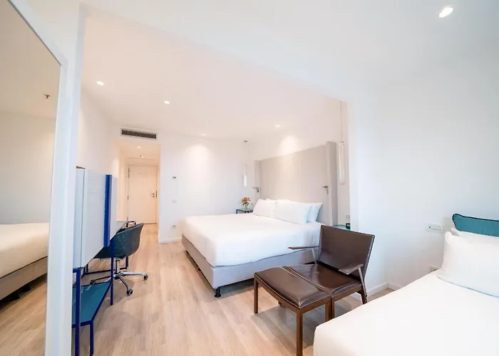 Hilton Palace סורנטו