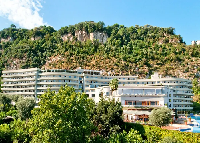 Hilton Palace Hotel 4*