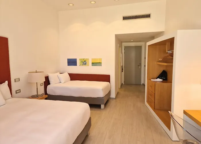Hilton Palace 4* Península Sorrentina