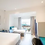 Hilton Palace