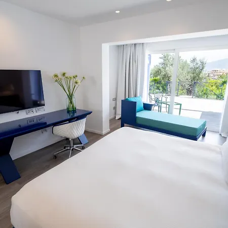 Hotell Hilton Palace 4*