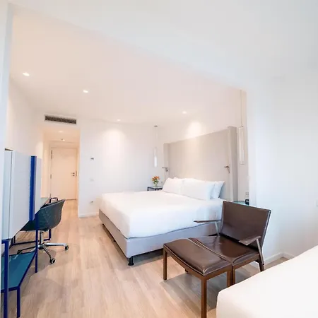 Ξενοδοχείο Hilton Palace 4*