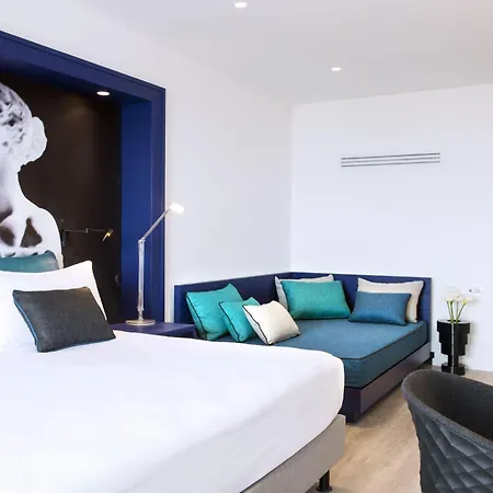 Ξενοδοχείο Hilton Palace 4*