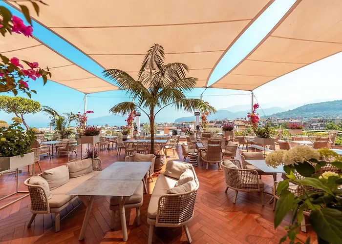 Hilton Palace Hotel 4*