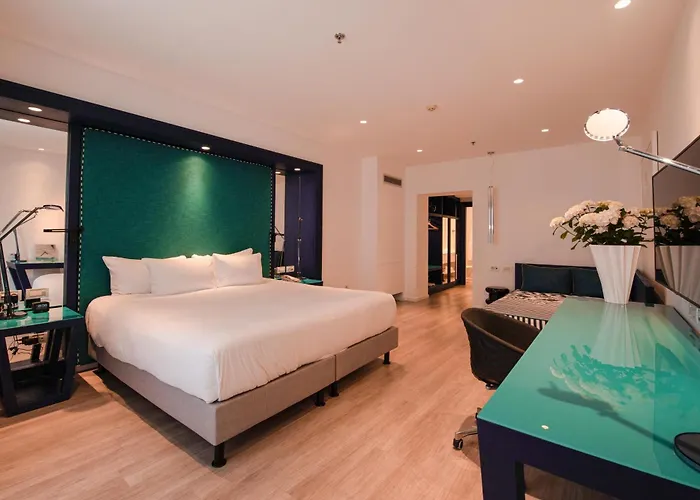 Hotel Hilton Palace 4*